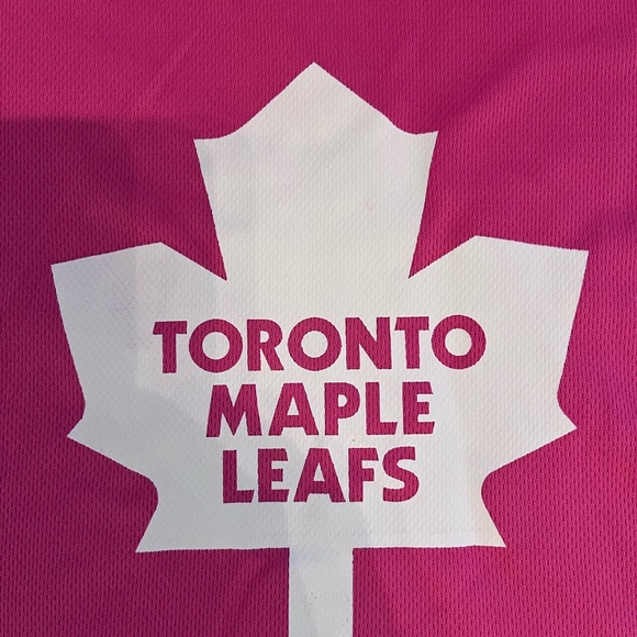 Toronto maple leafs women jersey, pink, brand new, still with tag - Picture 4 of 4